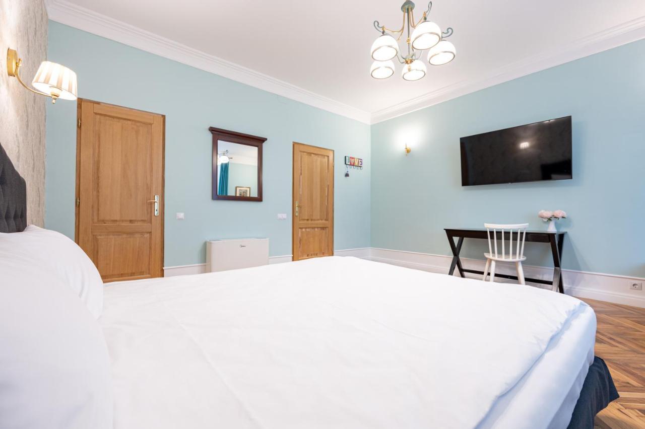 Old City Apartment Oradea Extérieur photo