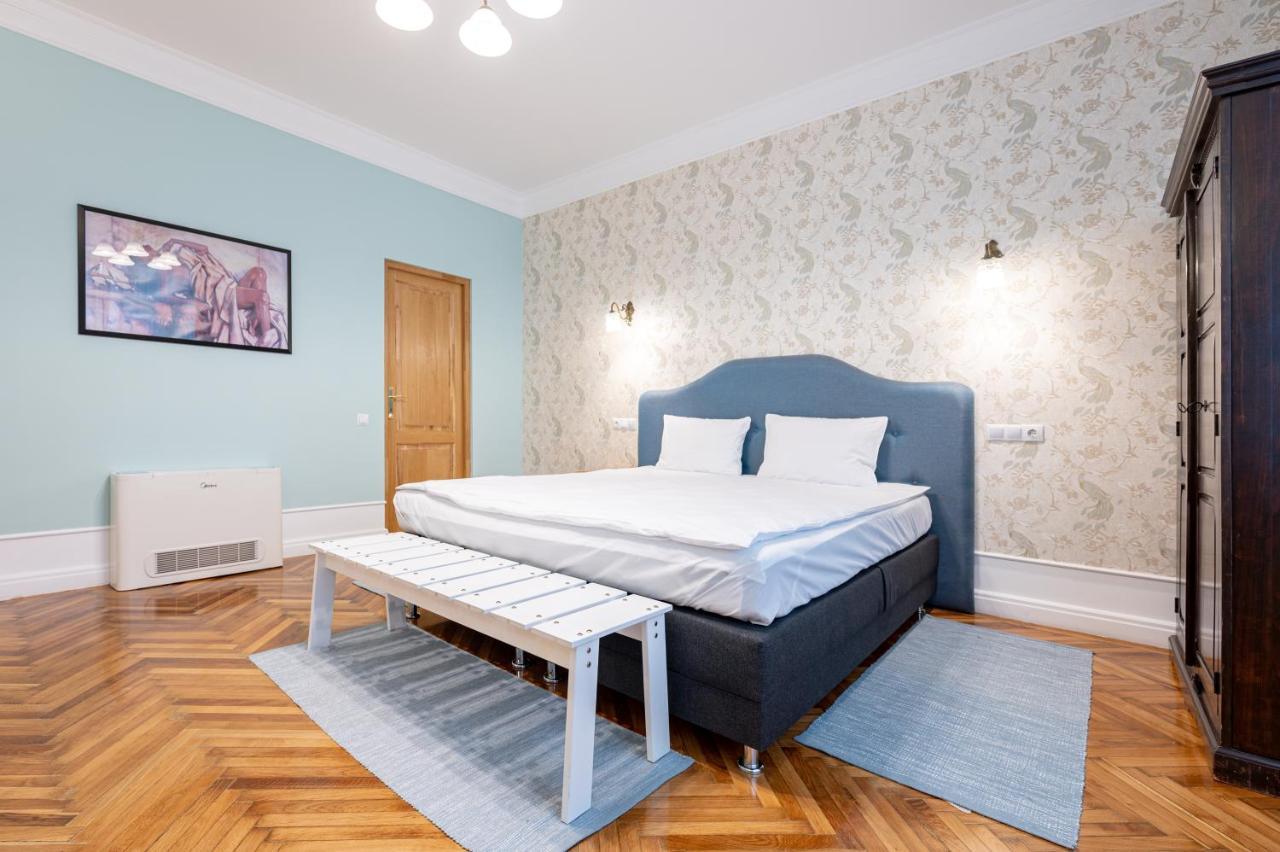 Old City Apartment Oradea Extérieur photo