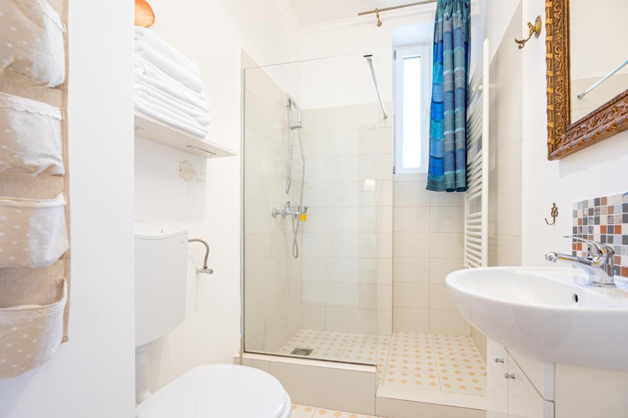 Old City Apartment Oradea Extérieur photo